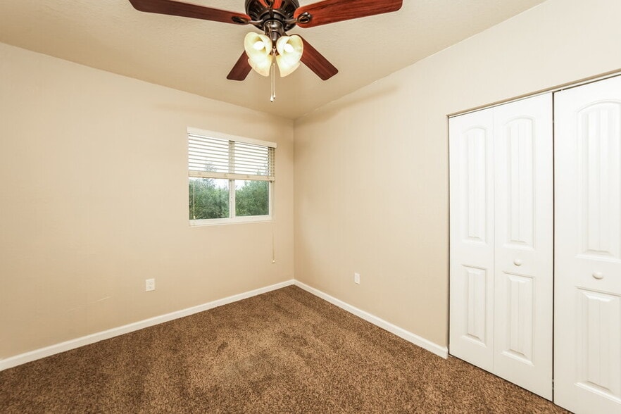 Building Photo - 4815 Foxtail Palm Ct