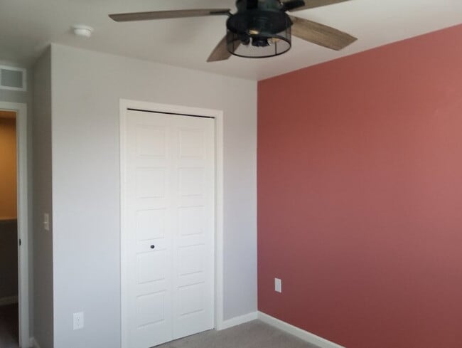 Building Photo - Spacious 4-Bedroom Home with 3 Full Baths in Swartz Creek