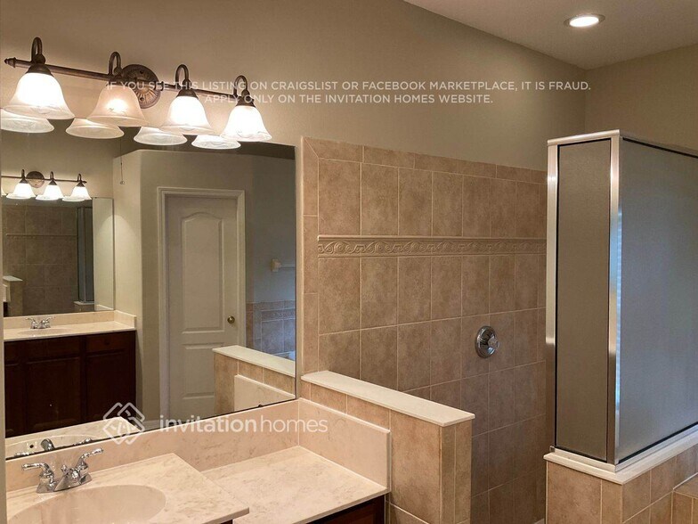 Building Photo - 2507 Bonterra Blvd