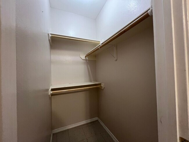 Building Photo - 3119 Galveston St