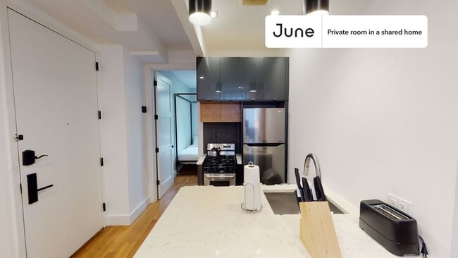 Building Photo - Room in Shared 3 bed/1 bath home in Bedford-Stuyvesant