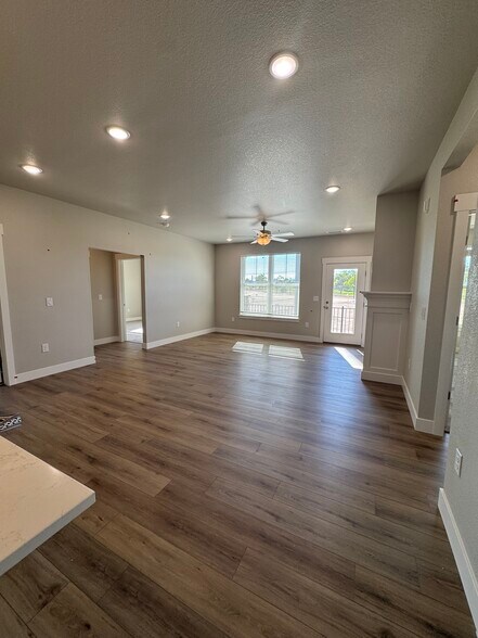 Living Area - 265 High Point Dr