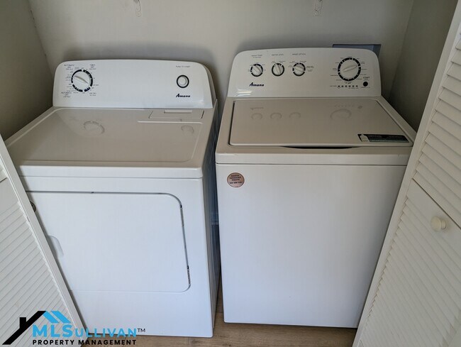 Building Photo - 4008 Ludgate Dr