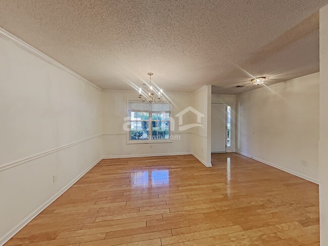 Building Photo - 3212 Grandiflora Pl