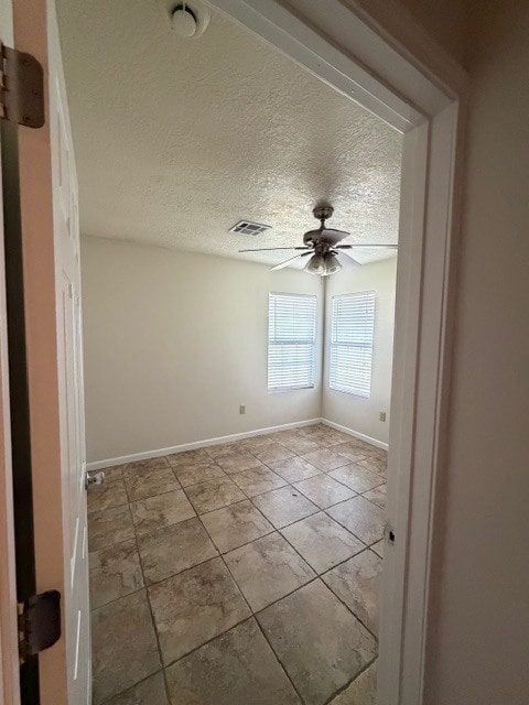 Building Photo - 550 Dewey Rd