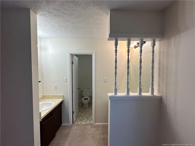 Building Photo - 6903 Flying Cloud Ln