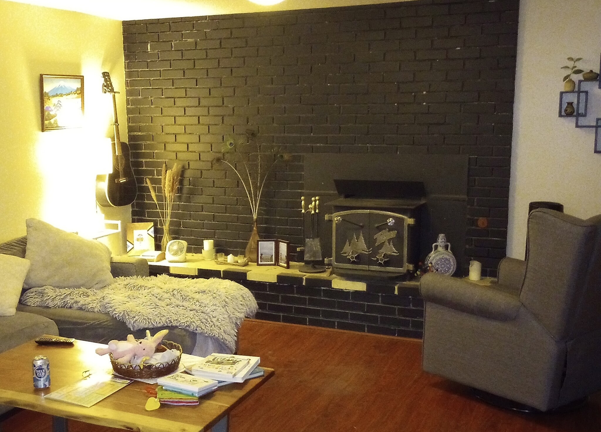 Fireplace in large living room - 2050 SW Pheasant Dr
