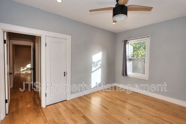 Building Photo - 809 Figueroa St