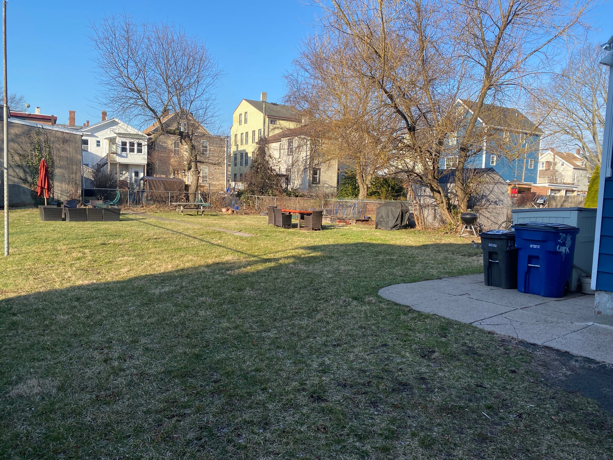 Shared backyard - 20 Clark St
