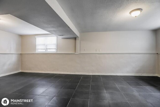 Building Photo - 406 E 164th Ter, Belton, MO 64012