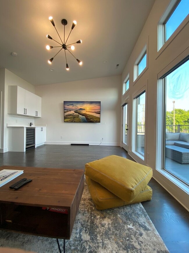 Building Photo - 4638 Kentucky Ave