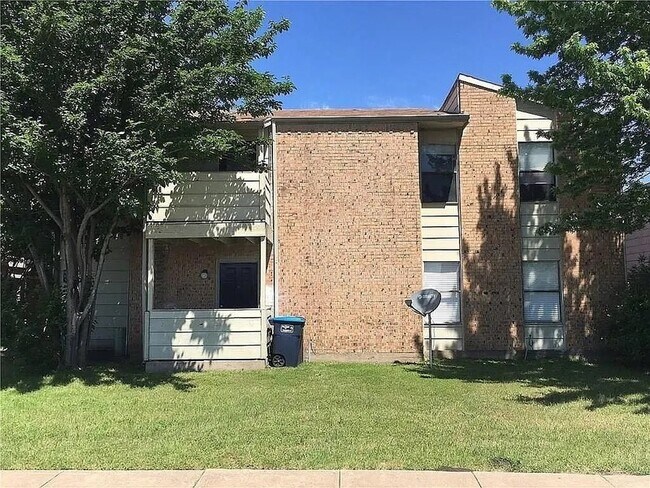 Building Photo - 6148 Vega Dr
