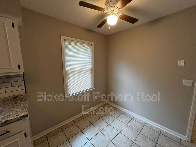 Building Photo - 428 Hannahatchee Ave