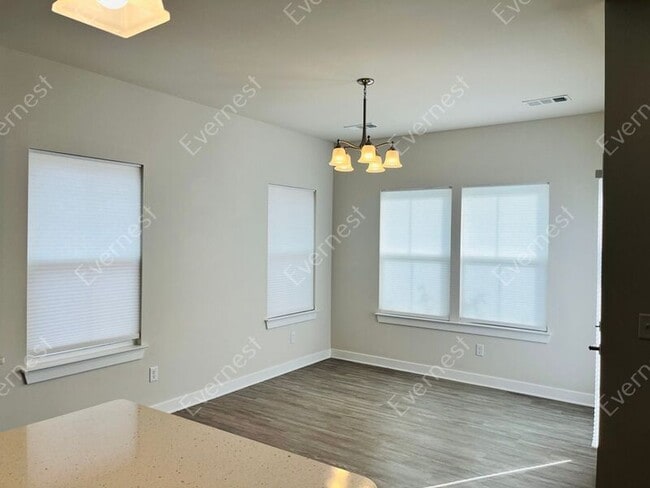 Building Photo - 9744 Katz Ln
