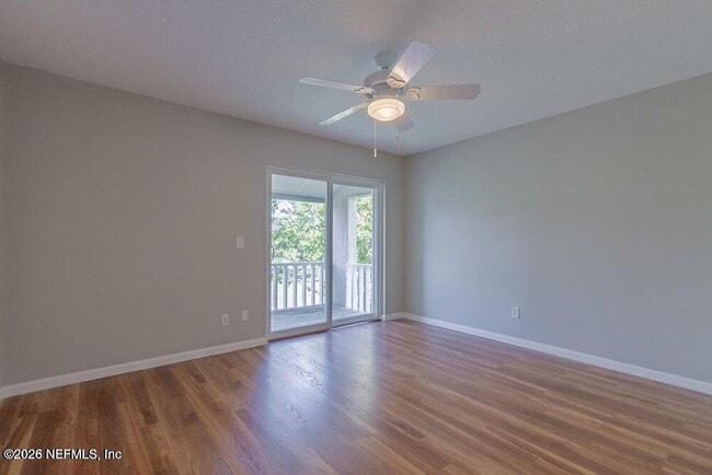 Building Photo - 360 14th Ave S