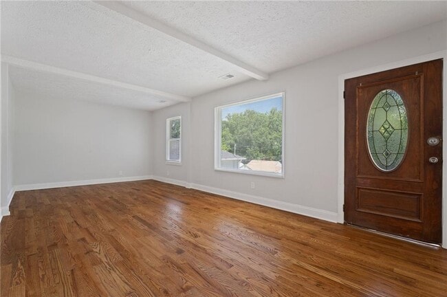 Building Photo - 1338 Montreat Ave SW