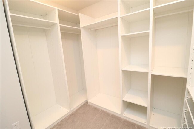 Building Photo - 2936 Baronial St