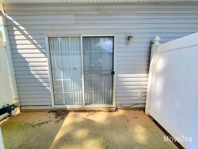Building Photo - 8955 Gerren Ct