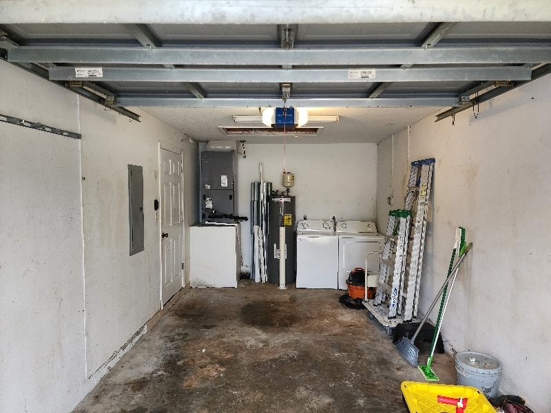 Building Photo - 2225 86th Ct