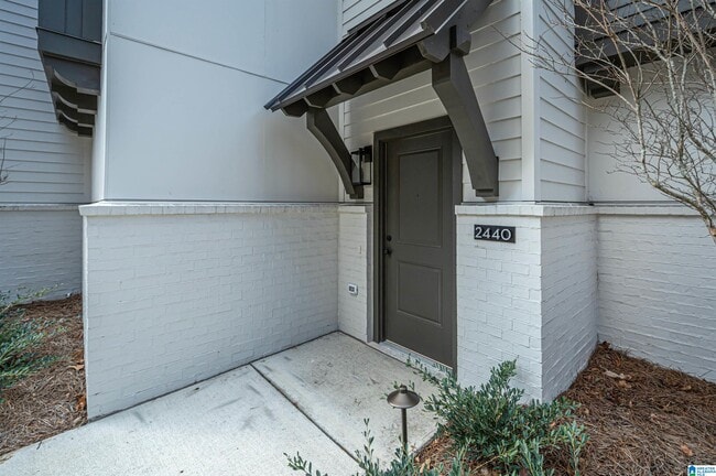 Building Photo - 2468 18th St S