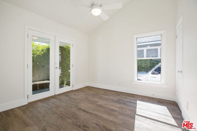 Building Photo - 507 Norwich Dr