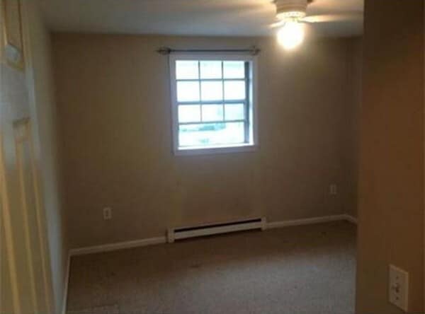 Building Photo - 39 Pleasant St