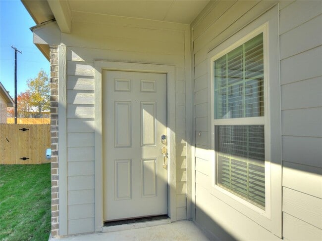 Building Photo - 21712 Gallus Dr