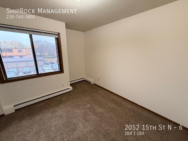 Building Photo - 2052 15th St N