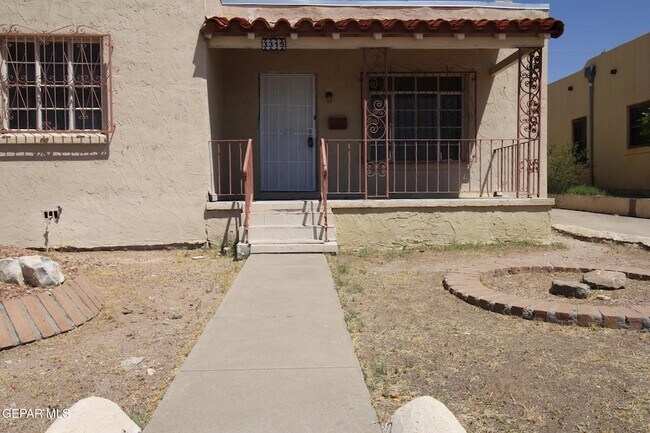 Building Photo - 3315 Sacramento Ave