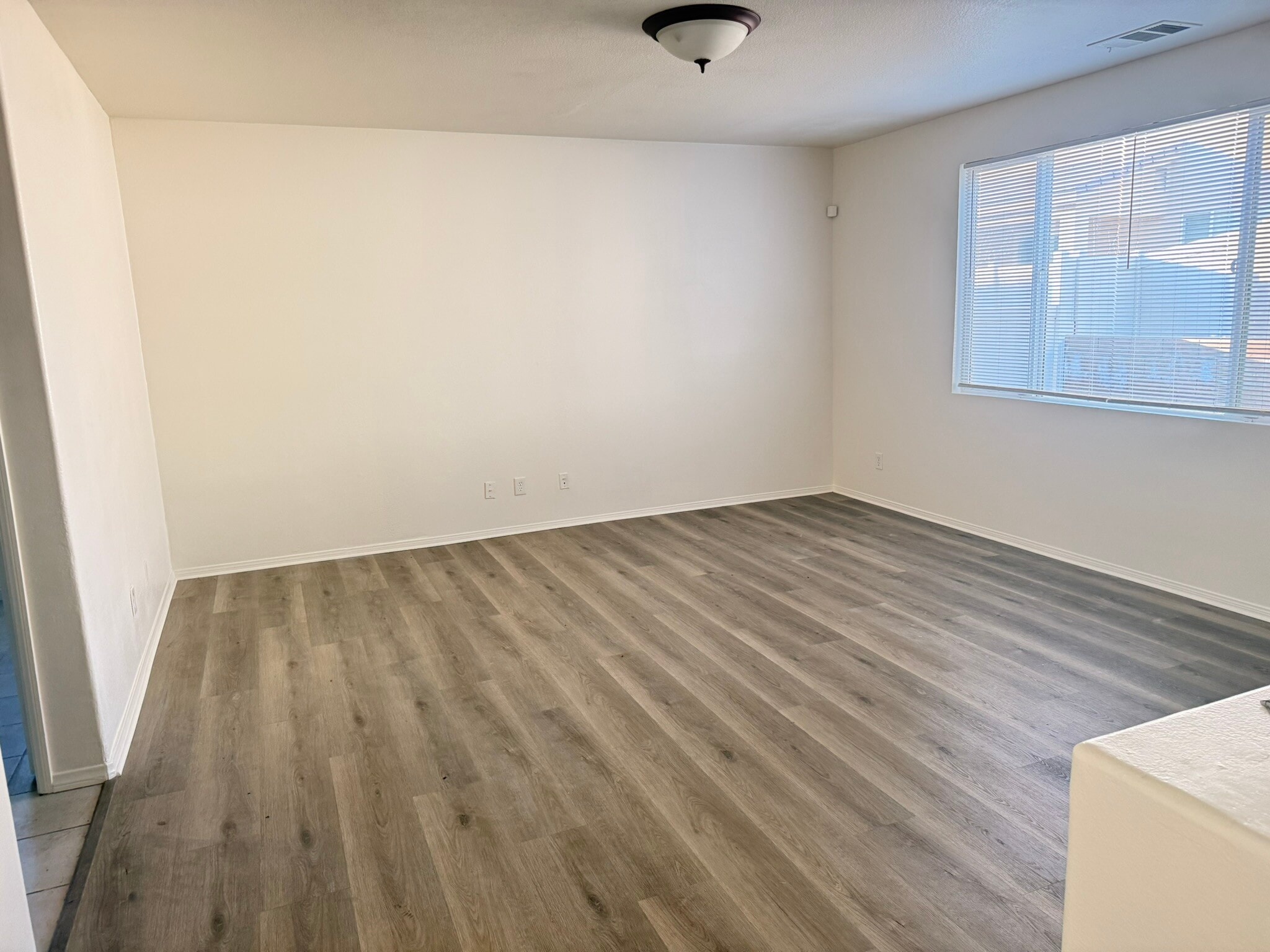 Building Photo - 15866 Barrel Cactus Ln