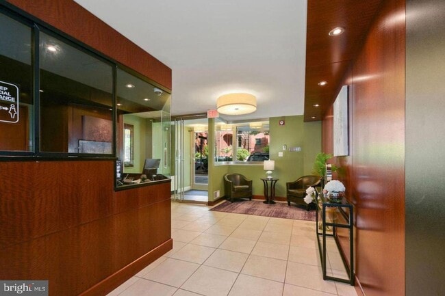 Building Photo - Westend/Dupont Gem!