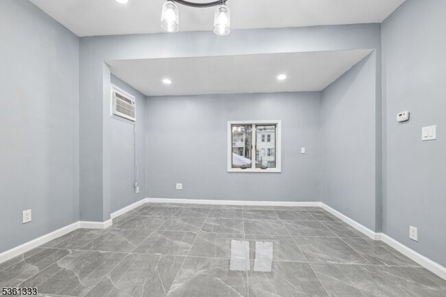 Building Photo - 282 Ackerman Ave