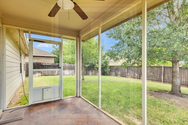 Building Photo - 4505 Chestnut Meadows Bend