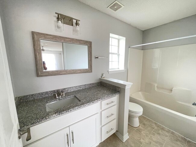 Building Photo - 9712 Seafarer's Way