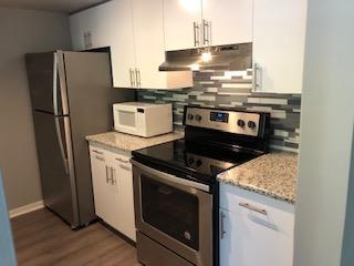 Building Photo - 123 Yacht Club Way