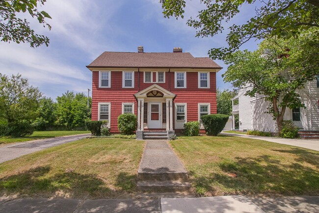 Primary Photo - 3372 Sutton Rd