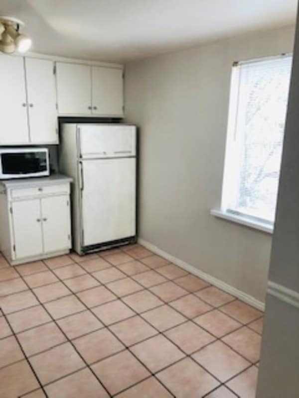 Building Photo - 540 E 300 N