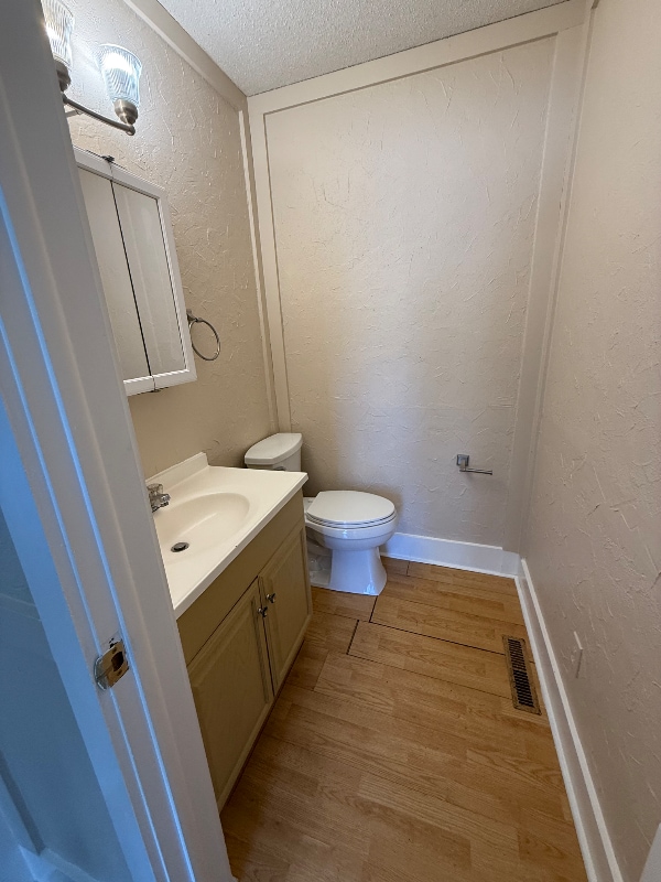 Building Photo - 610 S Blanchard St