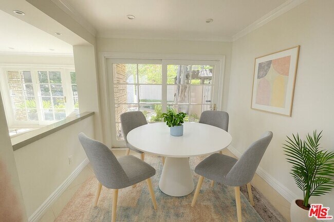 Building Photo - 1743 Stone Canyon Rd