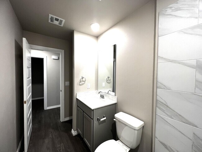 Building Photo - 2717 Dennis Drive