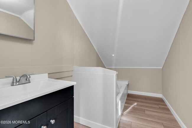 Building Photo - 94 Maplewood Ave