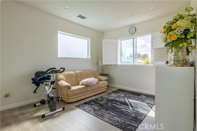 Building Photo - 12751 Hazel Ave