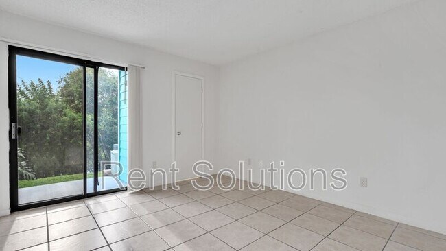 Building Photo - 455 Alt 19