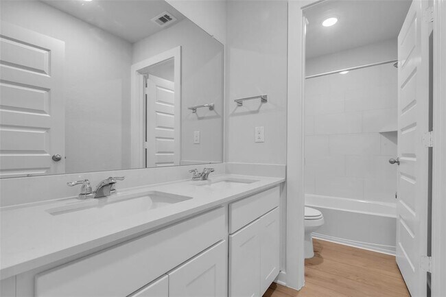 Building Photo - 8442 Sweet Cherry Ln