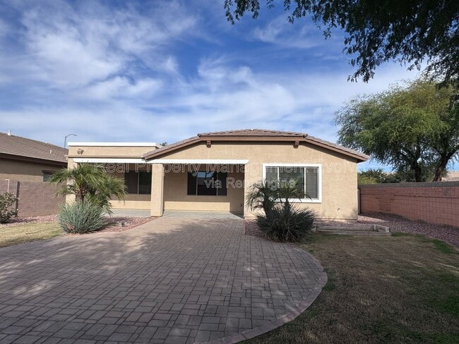 Building Photo - 13601 W Verde Ln