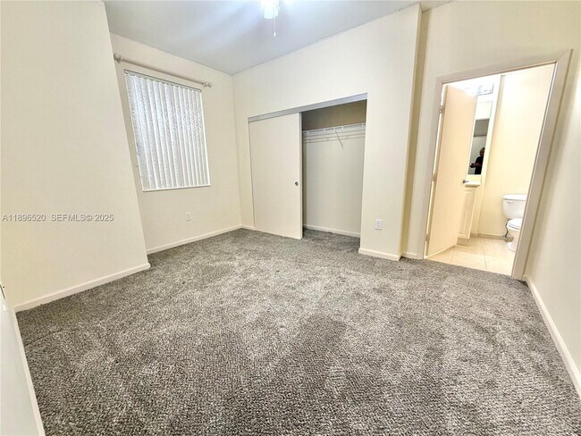 Building Photo - 3340 NE 190th St