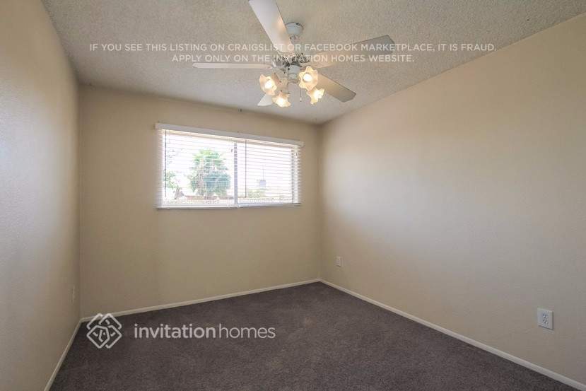 Building Photo - 11814 N 30th Dr