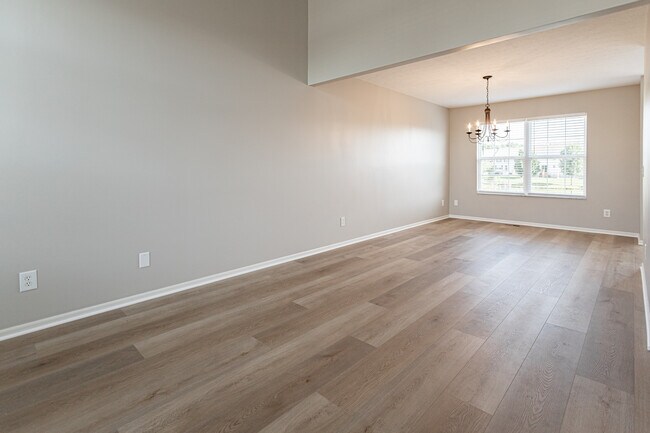 Building Photo - 7012 Churchhill Downs Dr