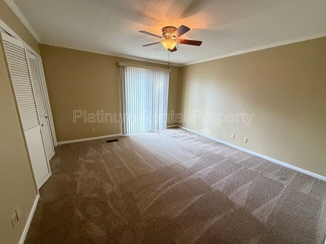 Building Photo - 2867 Monica Ct SW