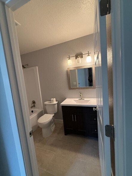 Building Photo - 7325 Florinda Way